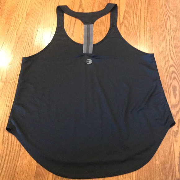 black sleeveless athletic top - Picture 3 of 3